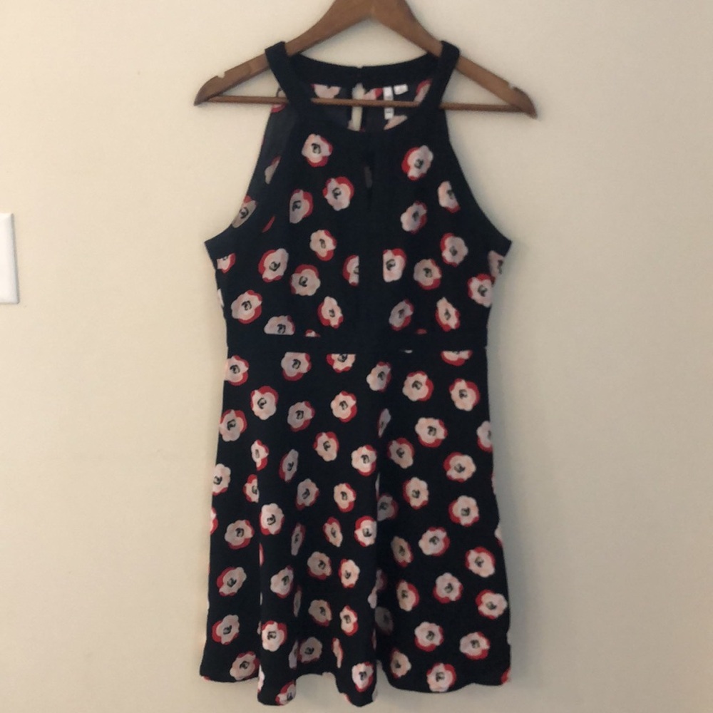 Elle Black & Red dainty Floral sleeveless dress keyhole feminine cottage core 10